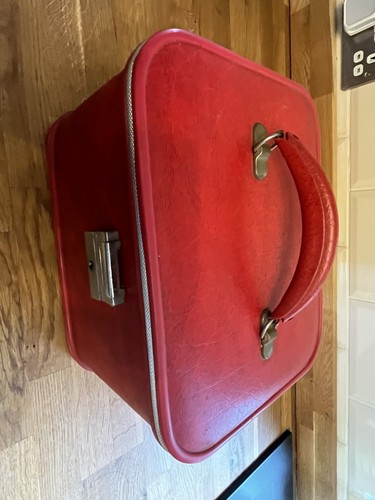 Vintage red vanity case - vintage,