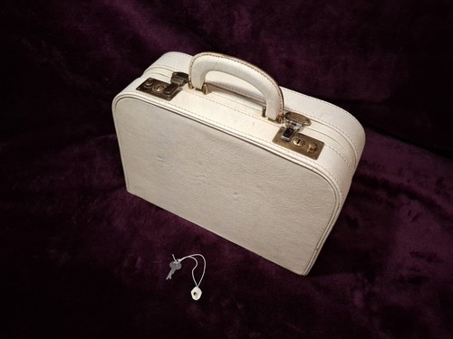 Vintage vanity case - vintage,