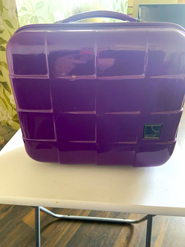 Purple hard plastic vanity - purple,