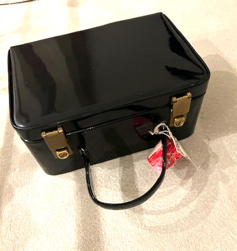 Vintage vanity case lockable - vanity,