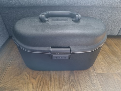 Samsonite vanity hard lockable - samsonite,