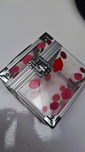 Clear hard plastic vanity - clear,