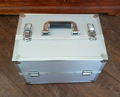 Silver aluminium hard vanity - silver,