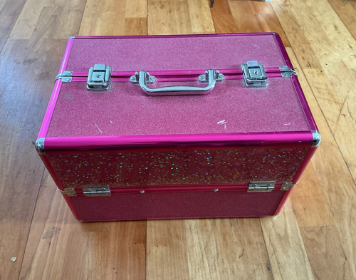 Pink hard vanity case metal - pink,