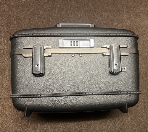 Vanity case hard grey plastic - vanity,