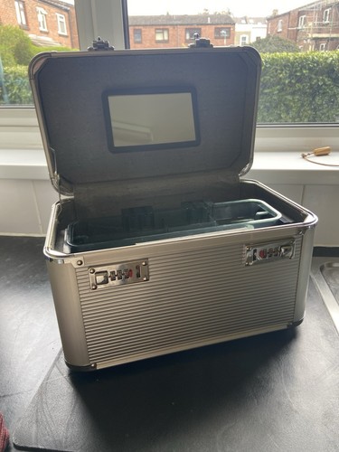 Large aluminium beauty case - beauty,