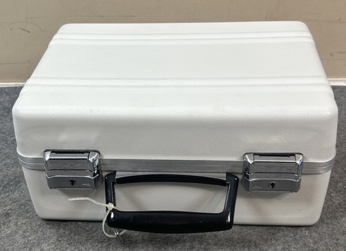 New white lockable lunchbox - white,