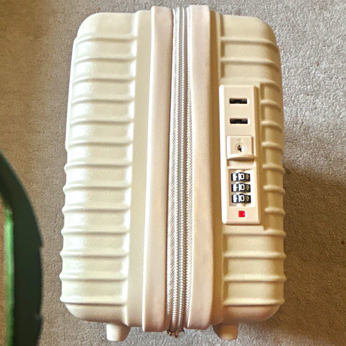 White hard plastic - white, vanity