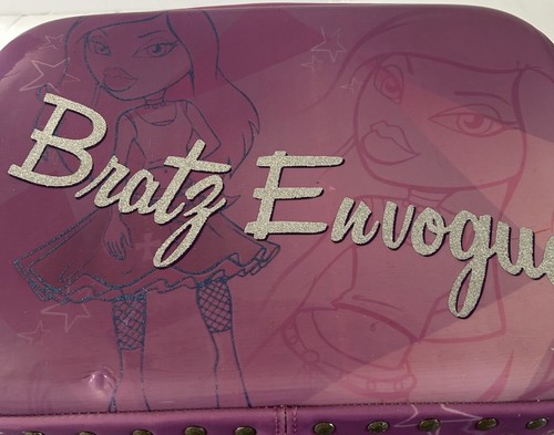 Bratz purple pink hard - bratz, plastic