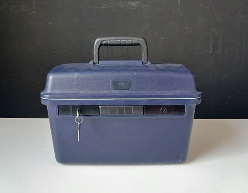 Vintage delsey hard shell - delsey,